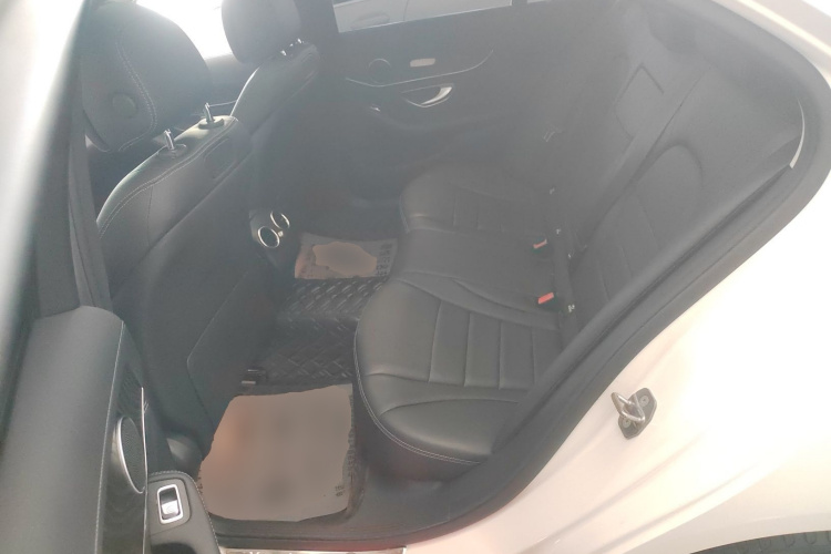 奔驰C级 2017款 改款 C 200 L 运动版中控内饰21