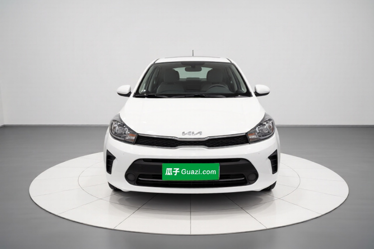 起亚 焕驰 2020款 改款 1.4L 自动舒适天窗版车身外观2