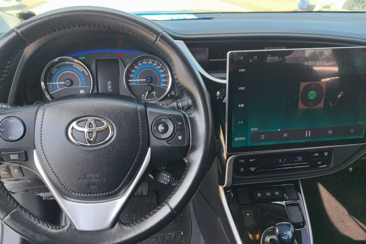 丰田 卡罗拉 2018款 双擎 1.8L E-CVT智尚版局部细节13