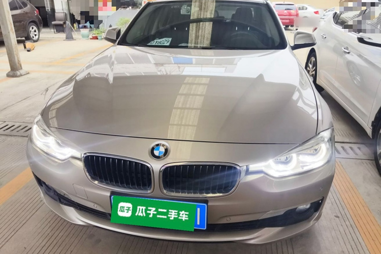 宝马3系 2017款 320Li 时尚型车身外观2
