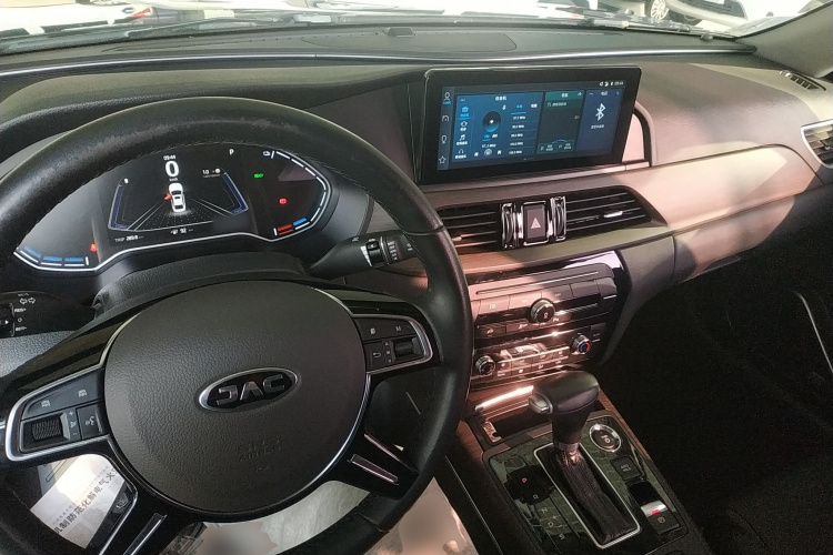 江汽集团 江淮iEVA60 2019款 旗舰型中控内饰12