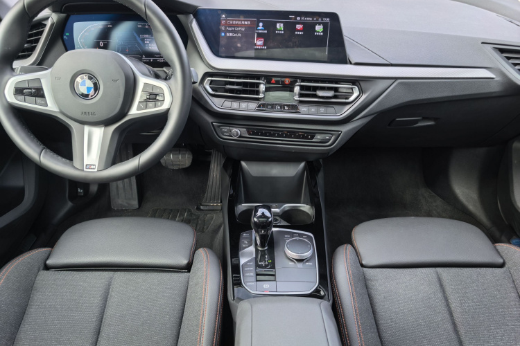 宝马2系(进口) 2023款 225i 四门轿跑车 M运动套装中控内饰7008