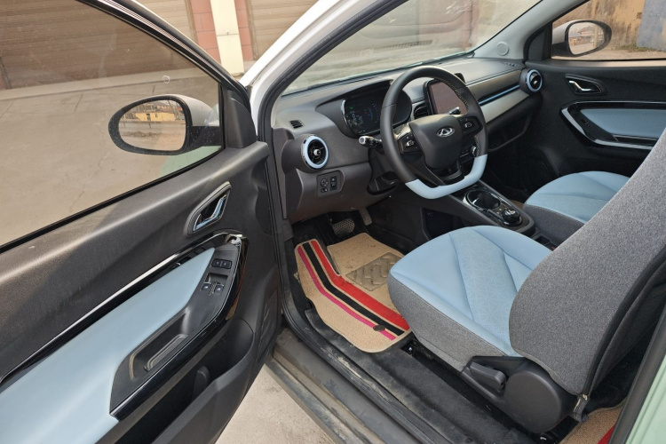 奇瑞 小蚂蚁 2022款 甜粉款 半糖版 磷酸铁锂 29.2kWh 30kW 301km中控内饰20