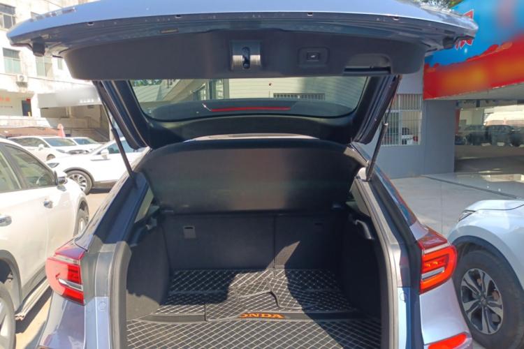 本田 冠道 2020款 370TURBO 四驱至尊版 双色机舱底盘23