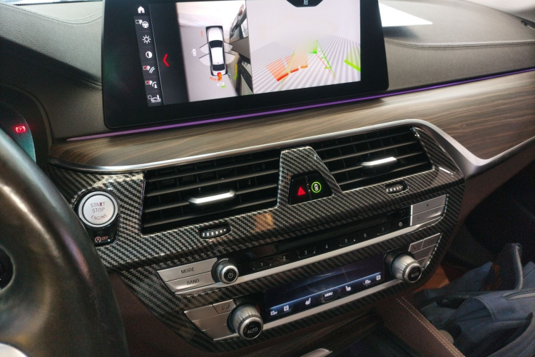 宝马5系 2018款 改款 530Li 尊享型 豪华套装局部细节16