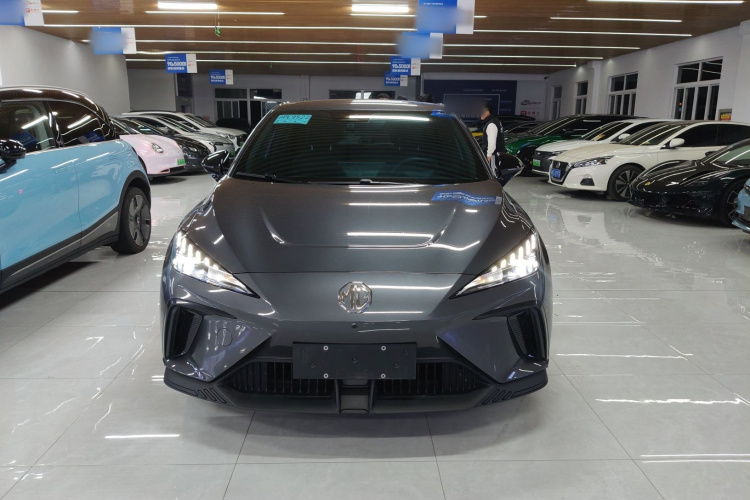 名爵 MG4 EV 2023款 415km 出海冠军版车身外观2