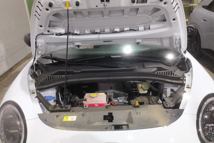 江淮钇为 钇为3 2025款 330km 潮悦版局部细节24