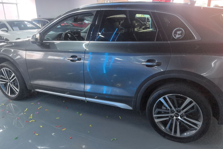 奥迪Q5L 2022款 40T 豪华动感型车身外观4