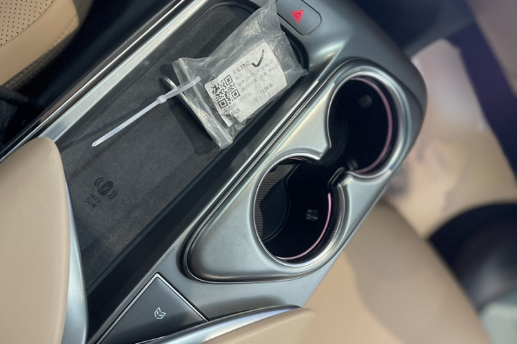 ARCFOX极狐 极狐 阿尔法T5(ARCFOX αT5) 2024款 520 MAX中控内饰7001