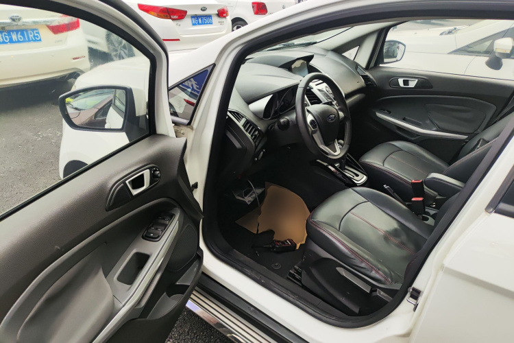 福特 翼搏 2013款 1.5L 自动尊贵型中控内饰7003