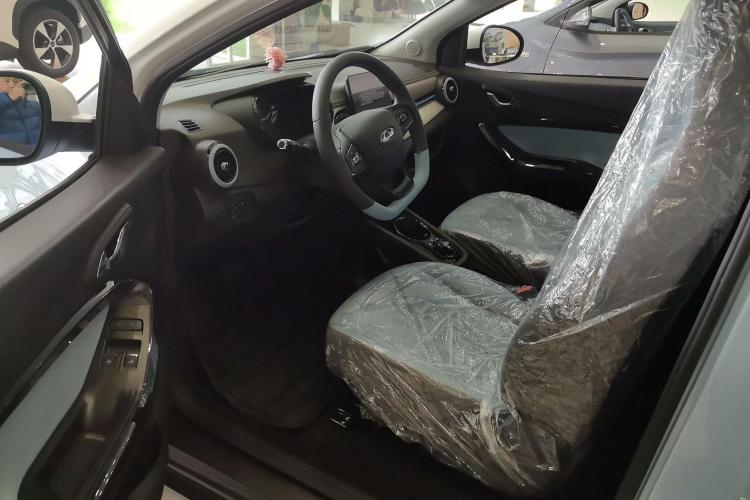 奇瑞新能源 小蚂蚁 2024款 青春版 251km 真爱版 23.99kWh中控内饰7001