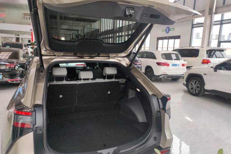 广汽丰田bZ4X 2022款 长续航Pro局部细节23