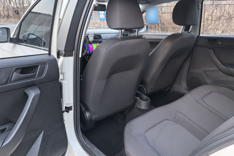 大众 桑塔纳 2021款 1.5L 自动风尚版中控内饰7004