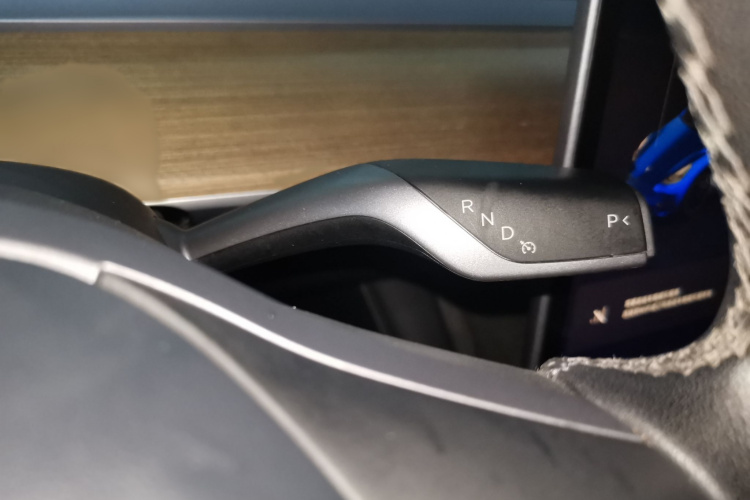 特斯拉 Model Y 2022款 长续航全轮驱动版局部细节18