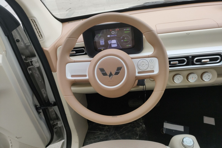 五菱汽车 宏光MINIEV 2024款 第三代 215km 青春版中控内饰13