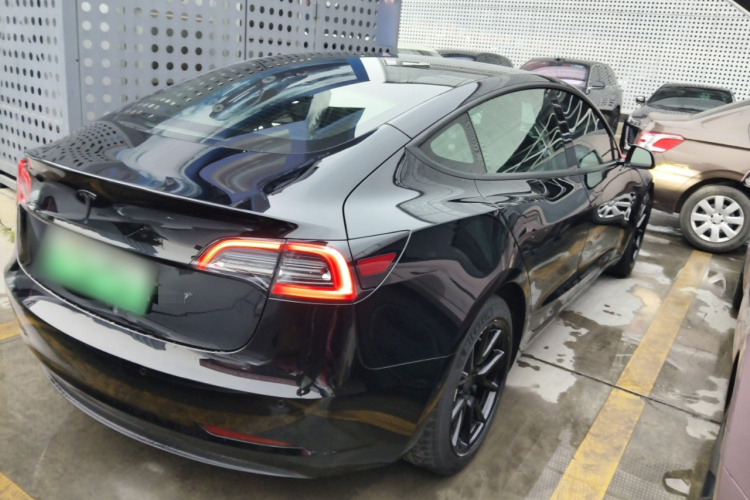 特斯拉 Model 3 2021款 标准续航后驱升级版车身外观7