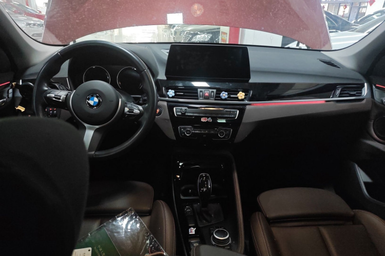 宝马X1 2020款 sDrive20Li 尊享型中控内饰12