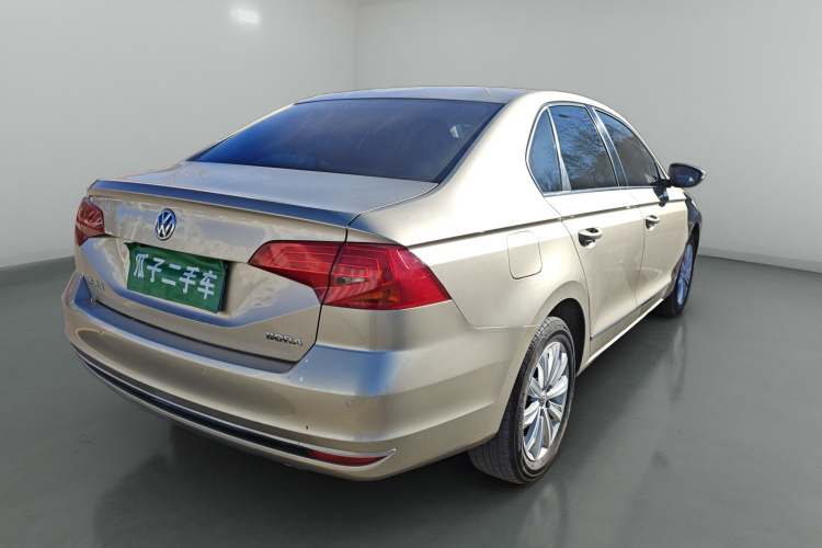 大众 宝来 2016款 1.6L 自动舒适型车身外观7