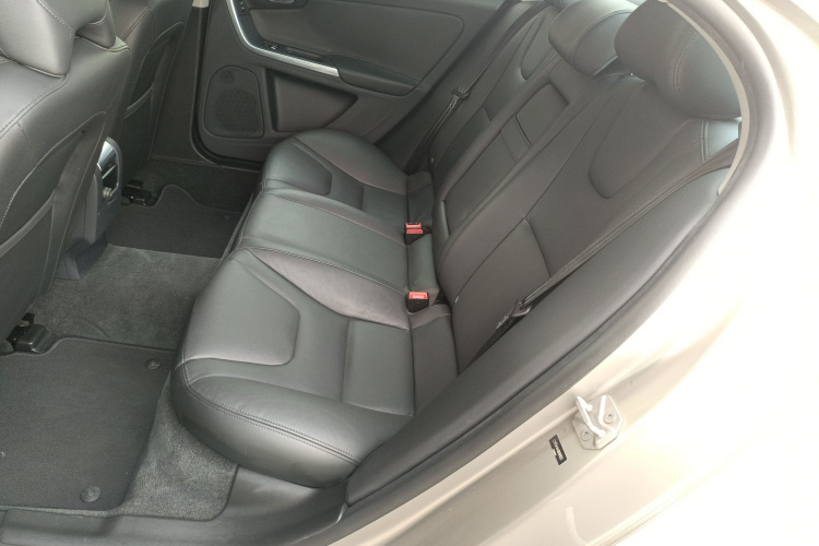 沃尔沃S60 2016款 S60L T4 智远版中控内饰21