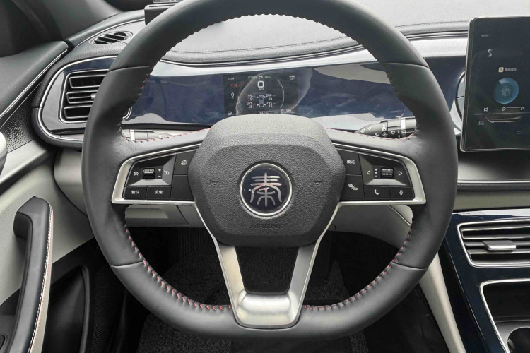 比亚迪 秦PLUS 2021款 DM-i 55KM 旗舰型中控内饰7007