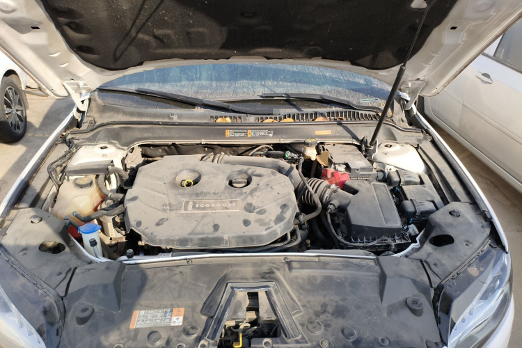 林肯MKZ 2017款 2.0T 尊享版机舱底盘24