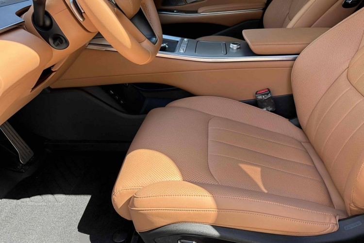 比亚迪 汉L 2025款 DM-p 四驱激光雷达旗舰型中控内饰7001