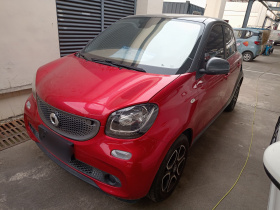 smart forfour 2016款 0.9T 66千瓦先锋版