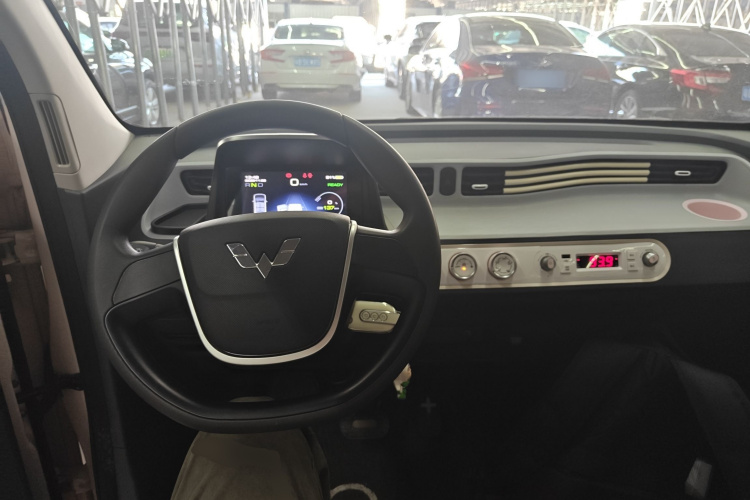 五菱汽车 宏光MINIEV 2022款 马卡龙臻享款 磷酸铁锂中控内饰7002