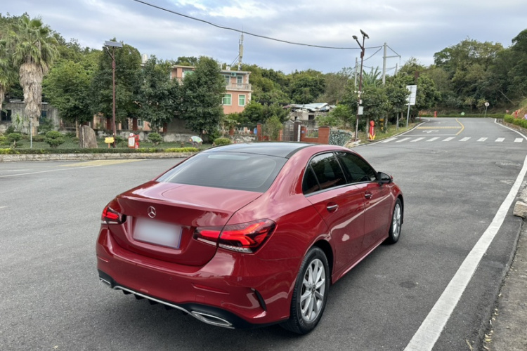 奔驰A级 2020款 A 200 L 运动轿车车身外观6001