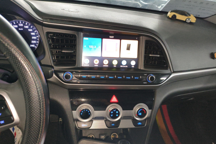 现代 领动 2020款 1.5L CVT智炫·精英型局部细节16