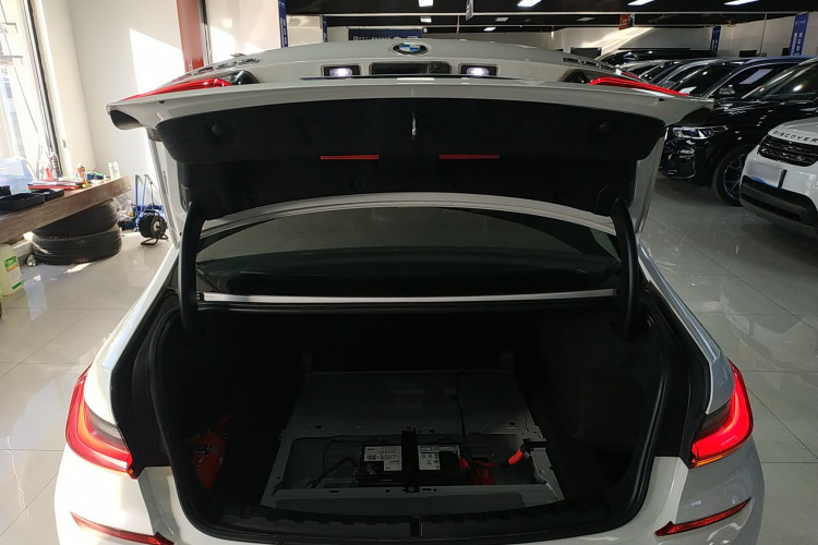 宝马3系 2022款 改款 320Li M运动套装局部细节23