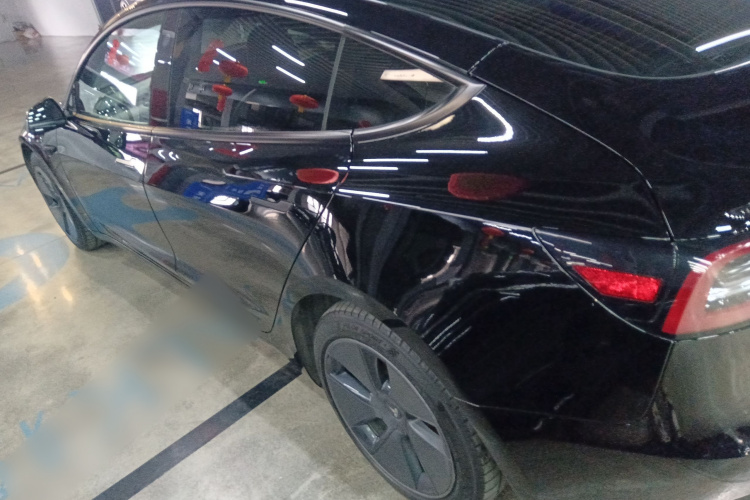 特斯拉 Model 3 2021款 标准续航后驱升级版 3D6车身外观6003