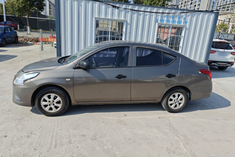 日产 阳光 2014款 1.5XE 手动精英版车身外观4