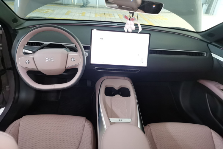 小鹏MONA M03 2025款 515 长续航 Plus中控内饰7002