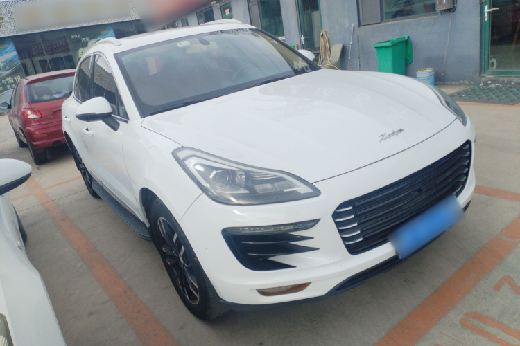 众泰SR9 2017款 2.0T 自动极致之梦版车身外观3