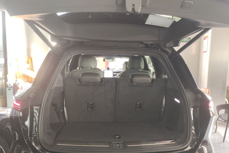 蔚来ES8 2023款 100kWh机舱底盘23