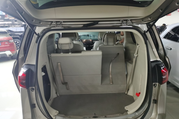 别克GL8 2023款 ES陆尊 舒适型局部细节23