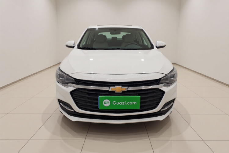 雪佛兰 科鲁泽 2022款 320 自动悦享天窗版车身外观2