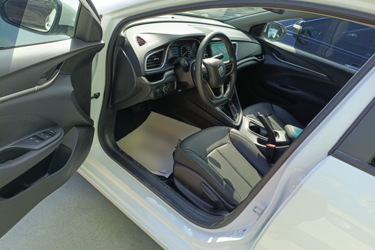 别克 英朗 2021款 改款 典范 1.5L 自动精英型中控内饰20