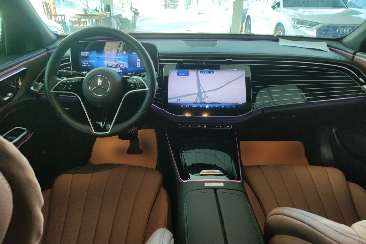 奔驰E级 2025款 改款 E 260 L中控内饰12