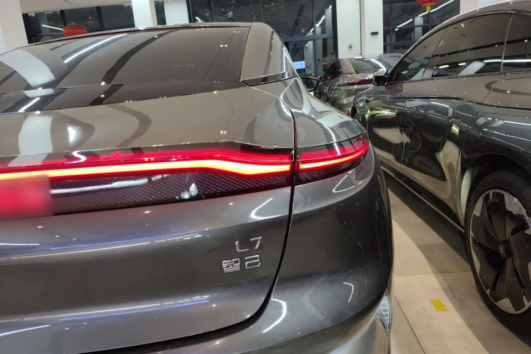 智己汽车 智己L7 2022款 Pro车身外观6006