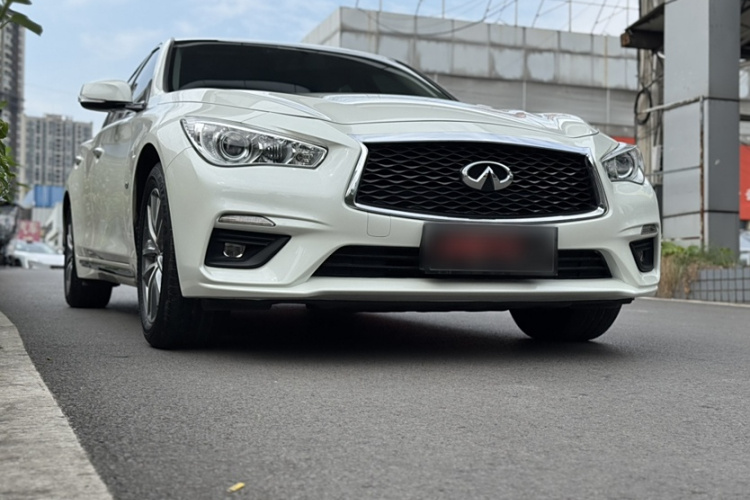 英菲尼迪Q50L 2018款 2.0T 舒适版 国VI车身外观6004