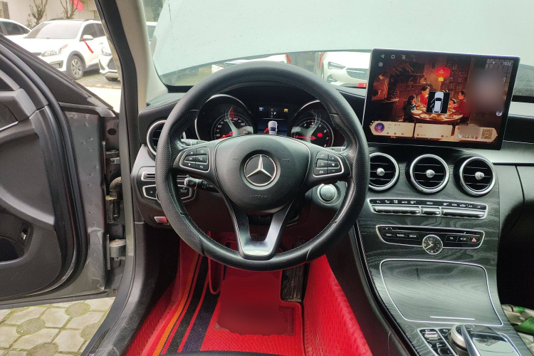 奔驰C级 2018款 C 200 L 运动版局部细节13