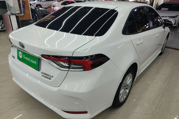 丰田 卡罗拉 2021款 双擎 1.8L E-CVT精英版车身外观7