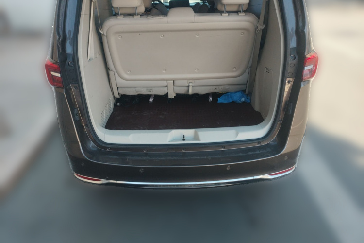 别克GL8 2023款 陆上公务舱 舒适型中控内饰23