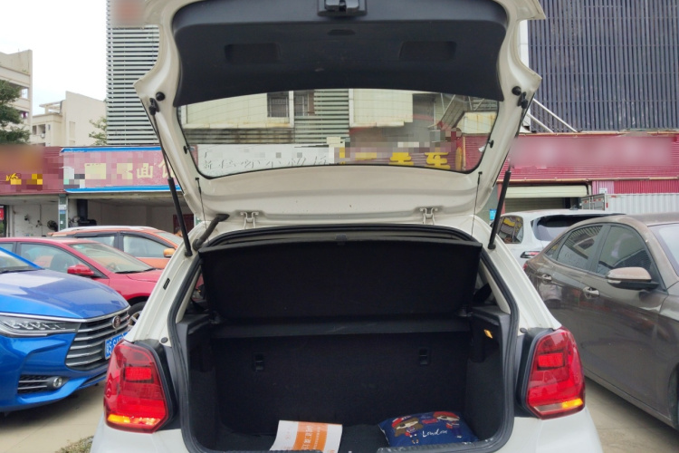 大众 Polo 2016款 1.4L 自动风尚型局部细节23