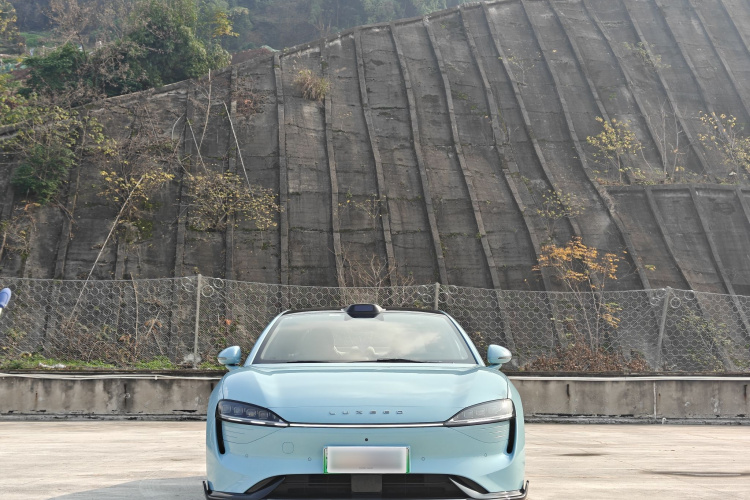 鸿蒙智行 智界S7 2025款 703km Ultra运动版车身外观6001