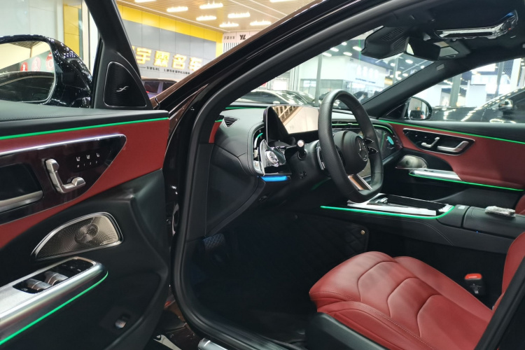 奔驰E级 2024款 E 300 L 豪华运动型中控内饰20