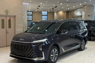 别克GL8新能源 2026款 陆尊 奢享版