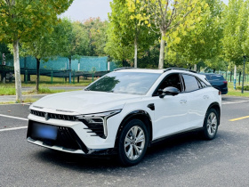 奔腾B70S 2022款 1.5T 智潮统帅